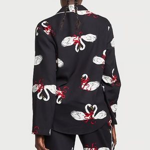Victoria’s Secret Flannel long sleeve top only swan nwt. Xxl